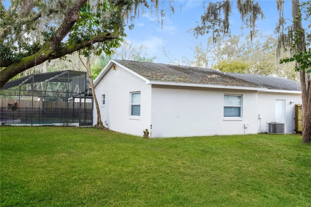 9359 TOBY LANE Orlando, FL 32817