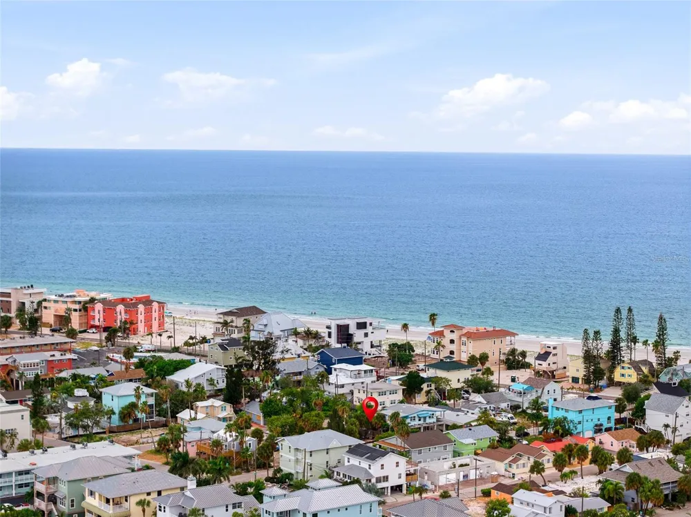 131 86TH TERRACE Treasure Island, FL 33706