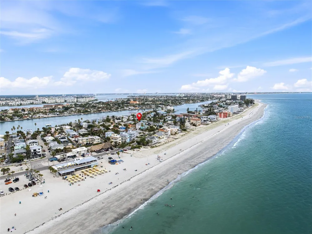 131 86TH TERRACE Treasure Island, FL 33706