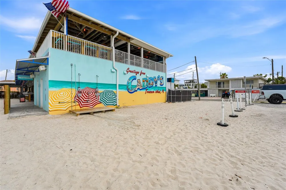 131 86TH TERRACE Treasure Island, FL 33706