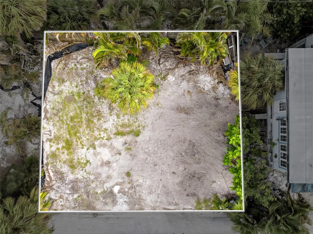 131 86TH TERRACE Treasure Island, FL 33706