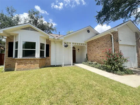 2906 Garvey Cove