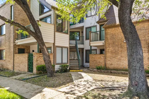2314 Bamboo Drive #I203