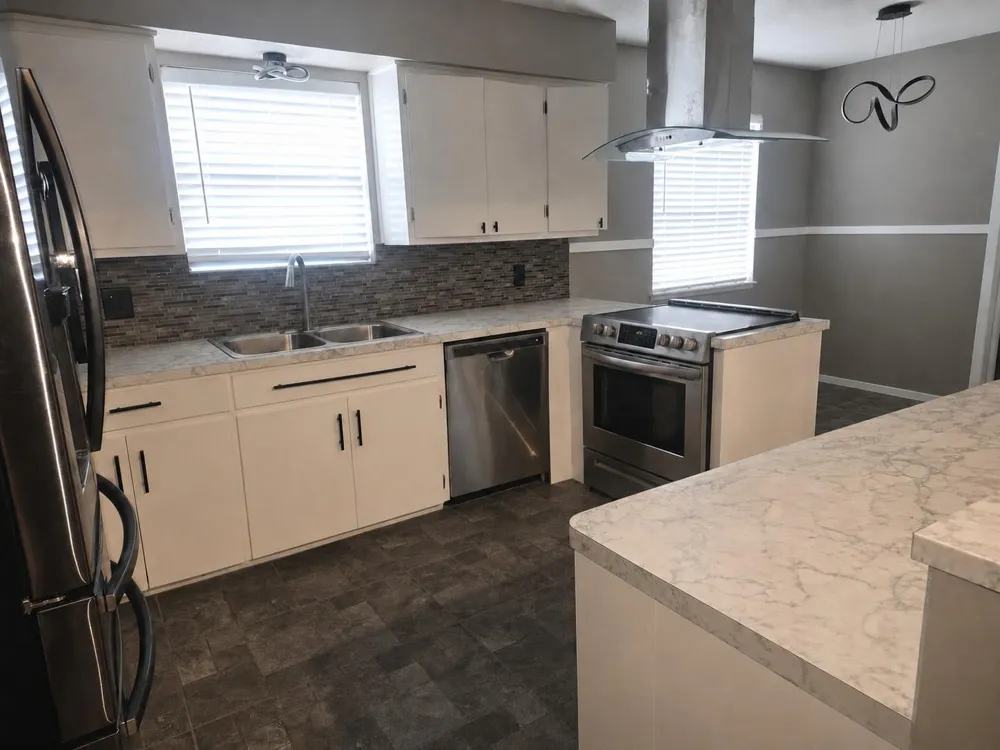 105 S Ringgold Street West Columbia, TX 77486