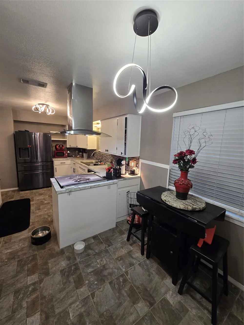 105 S Ringgold Street West Columbia, TX 77486