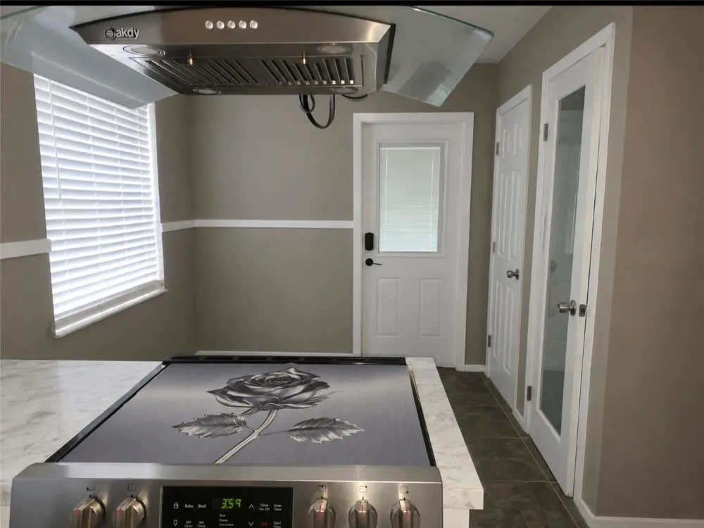 105 S Ringgold Street West Columbia, TX 77486