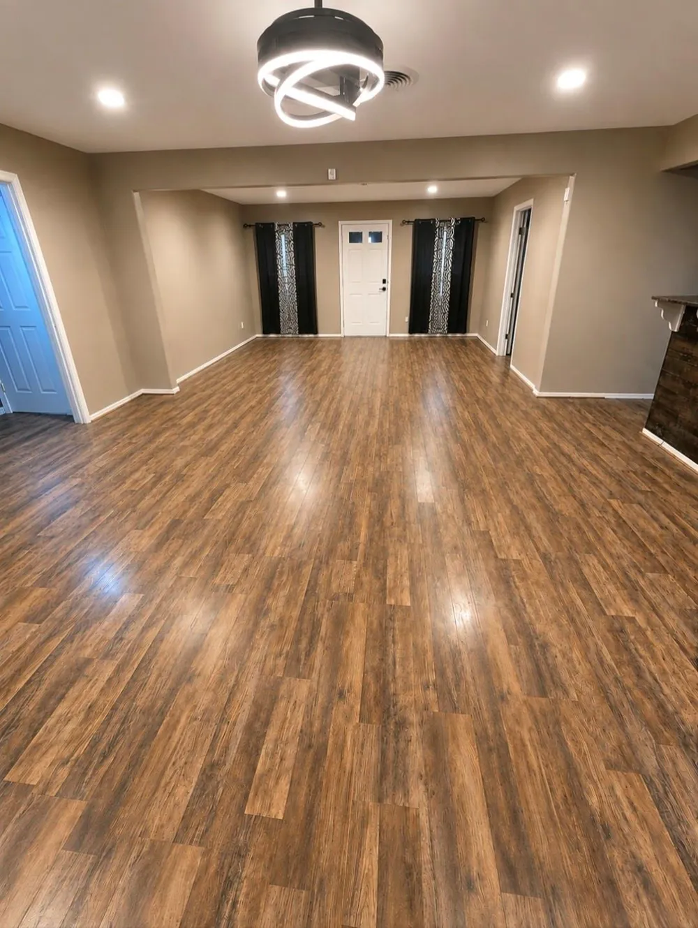 105 S Ringgold Street West Columbia, TX 77486