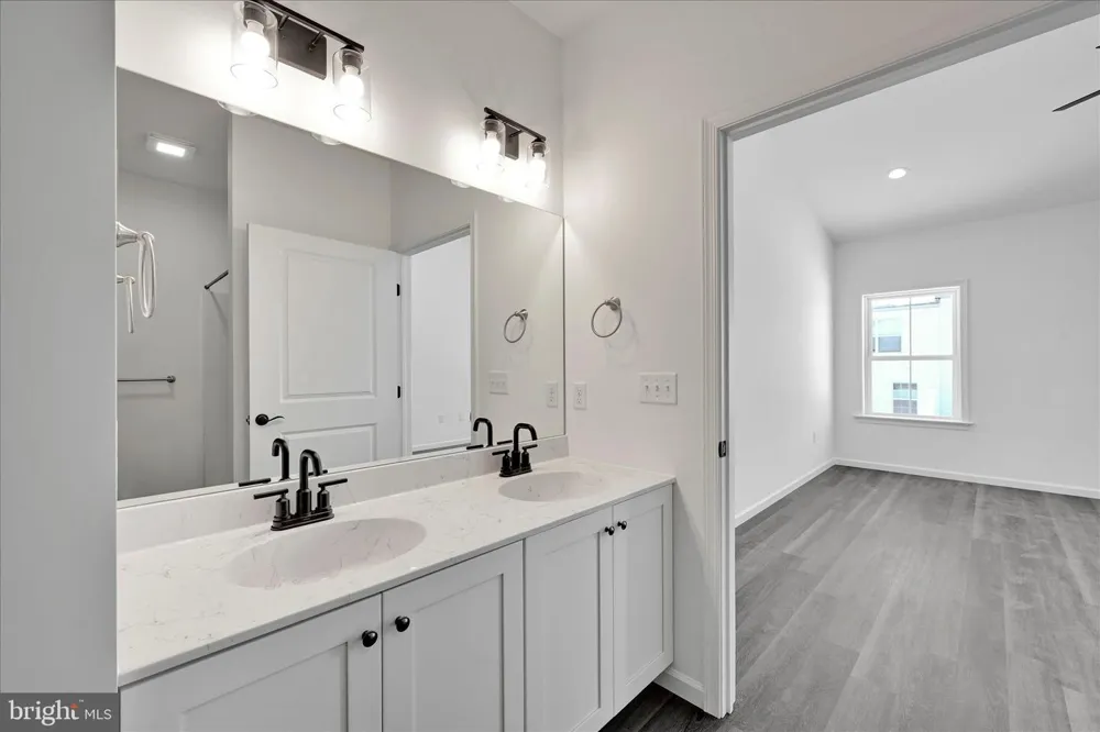 108 HILLARD FIELD Lancaster, PA 17603
