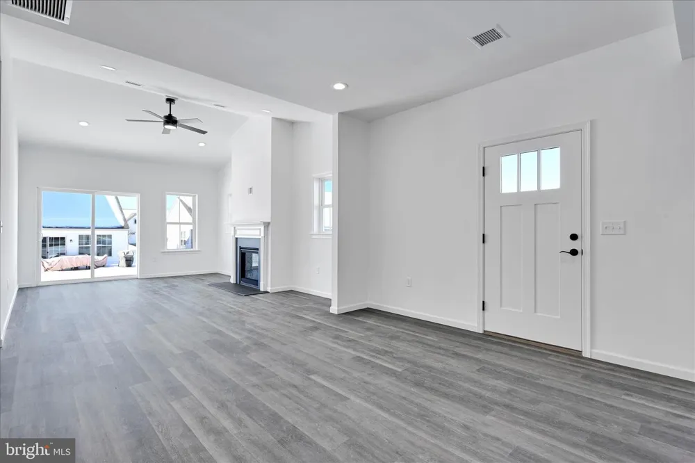 108 HILLARD FIELD Lancaster, PA 17603