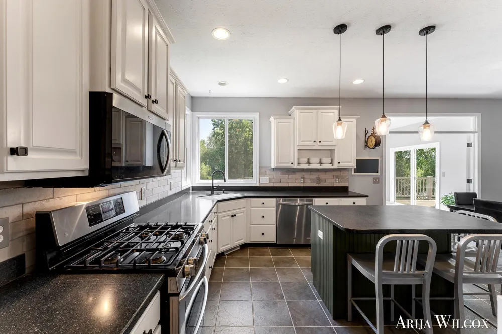 974 Dogwood Meadows Drive SE Ada, MI 49301