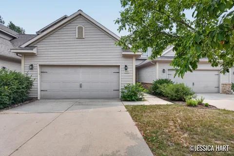 495 Morton Avenue #3