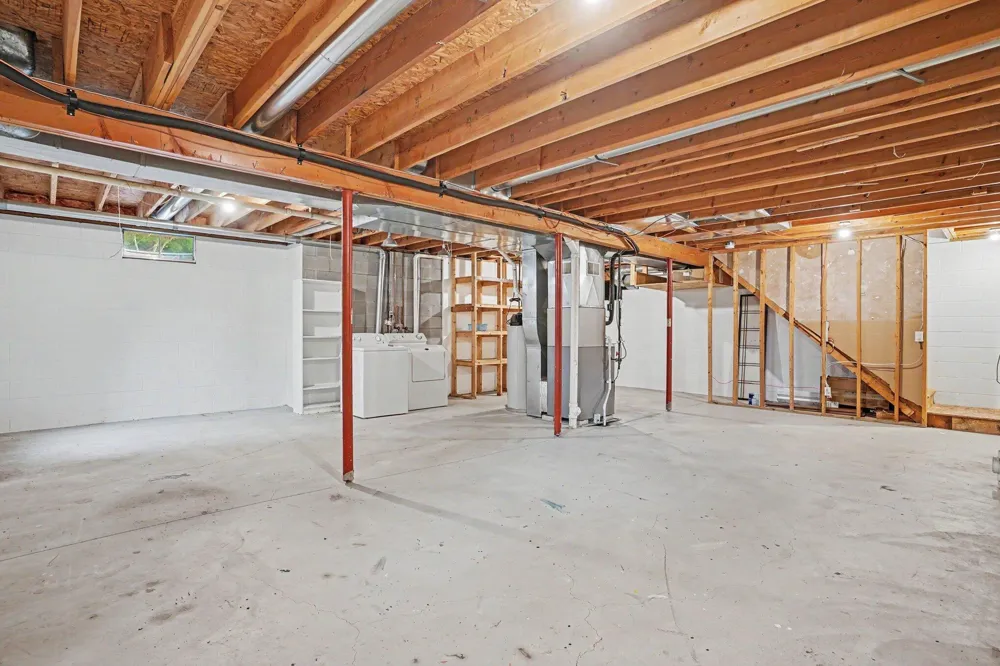 760 Brookridge Drive Norton Shores City, MI 49441