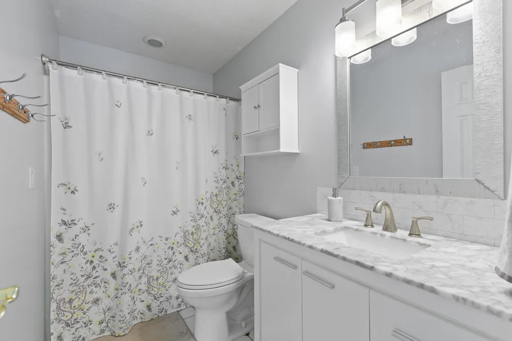 32321 Liparoto Drive Rockwood City, MI 48173