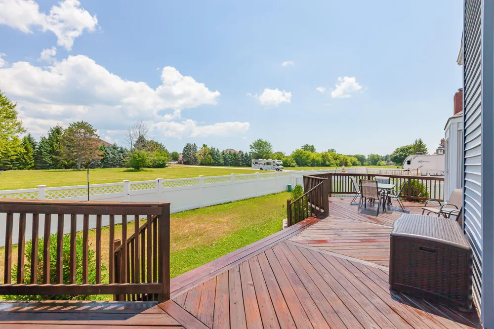 32321 Liparoto Drive Rockwood City, MI 48173