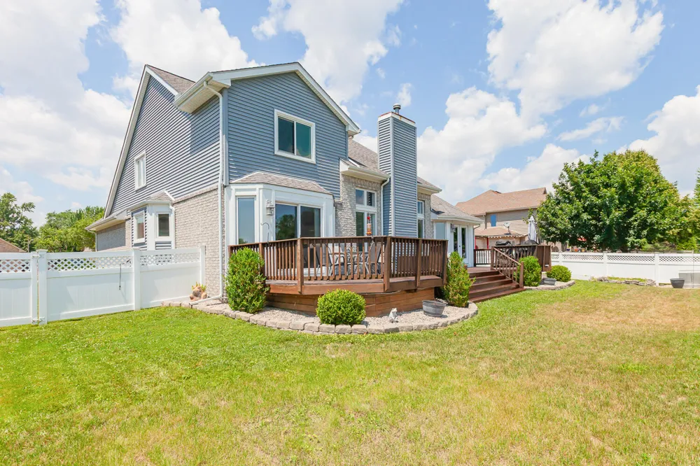 32321 Liparoto Drive Rockwood City, MI 48173