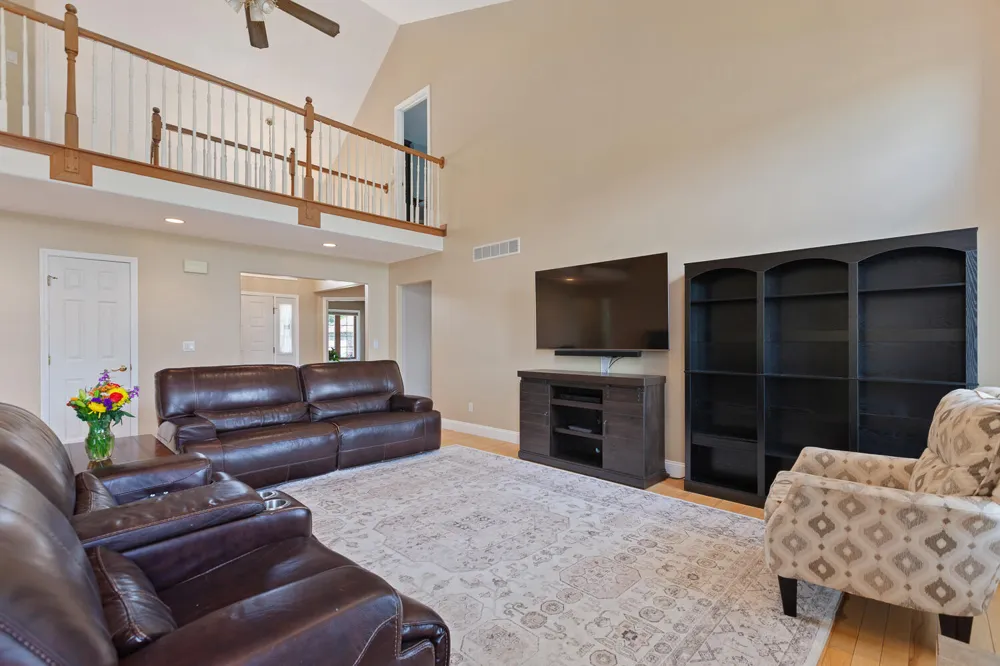 32321 Liparoto Drive Rockwood City, MI 48173