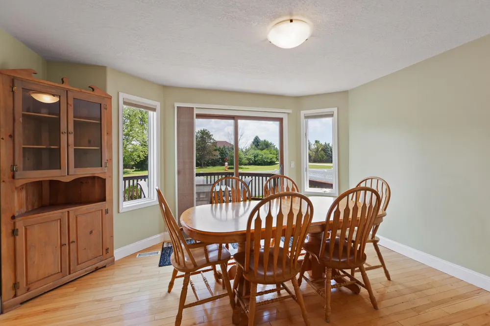 32321 Liparoto Drive Rockwood City, MI 48173