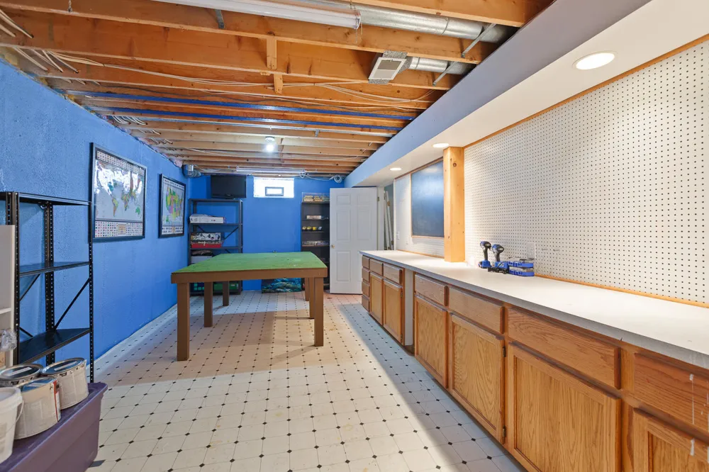 32321 Liparoto Drive Rockwood City, MI 48173