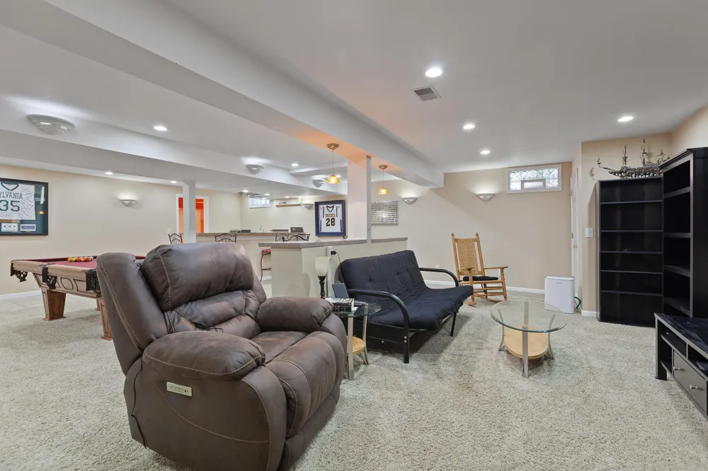 32321 Liparoto Drive Rockwood City, MI 48173