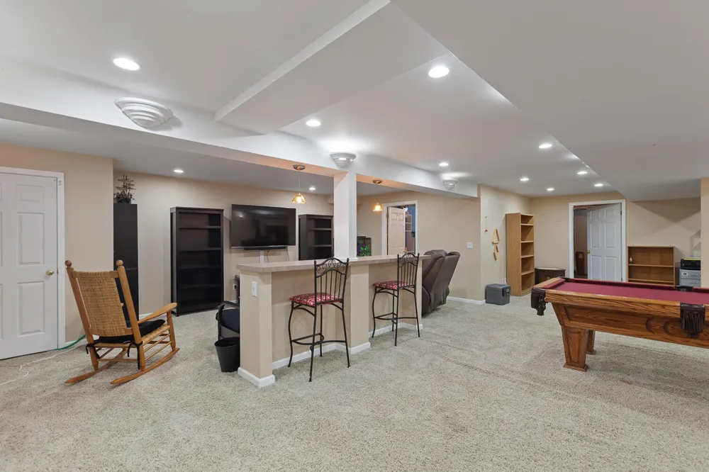 32321 Liparoto Drive Rockwood City, MI 48173