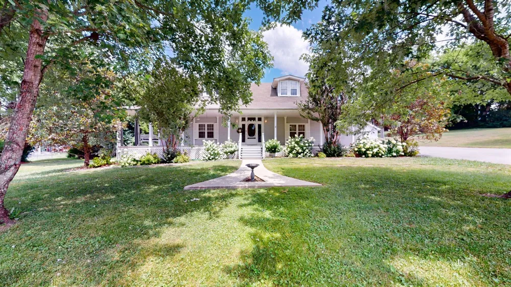 113 Yell Dr E Wartrace, TN 37183