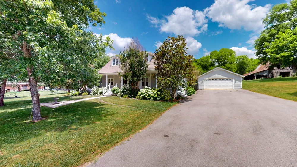 113 Yell Dr E Wartrace, TN 37183