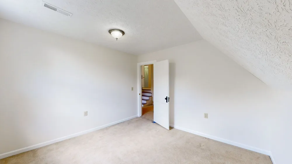 113 Yell Dr E Wartrace, TN 37183