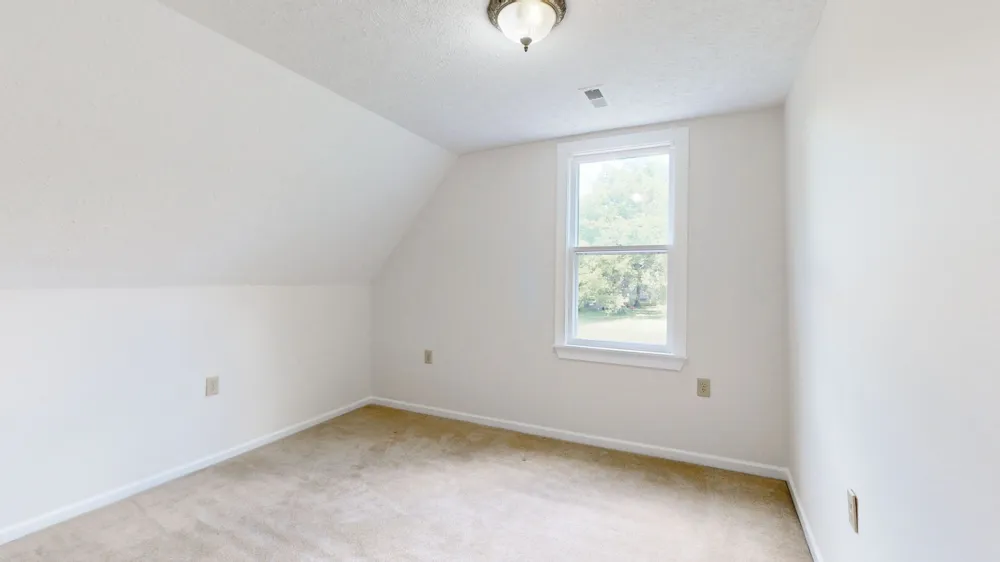 113 Yell Dr E Wartrace, TN 37183