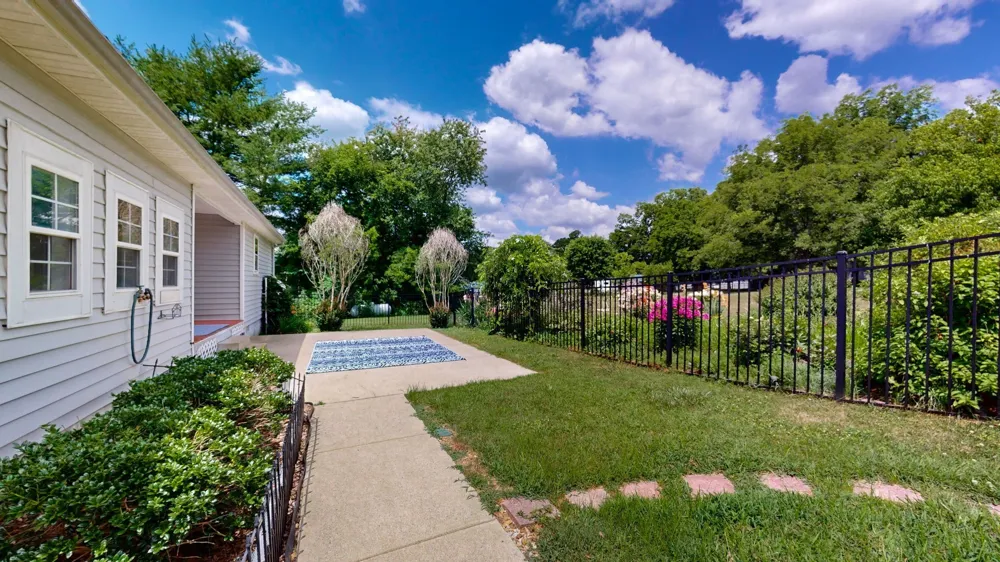 113 Yell Dr E Wartrace, TN 37183