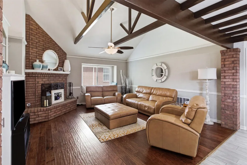 1416 Daventry Drive DeSoto, TX 75115