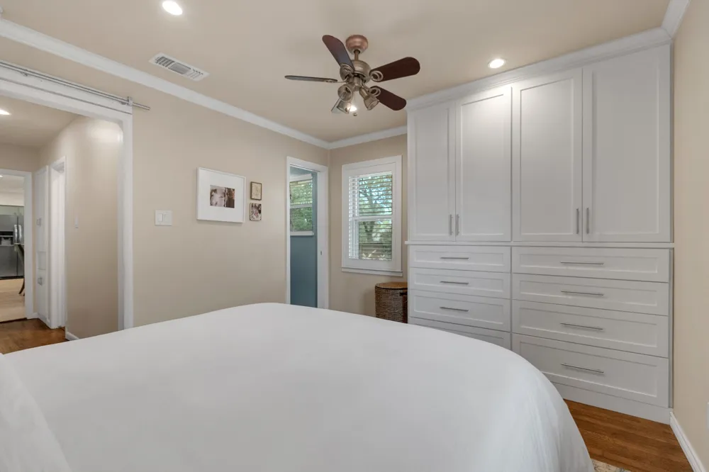 1815 Oates Drive Dallas, TX 75228