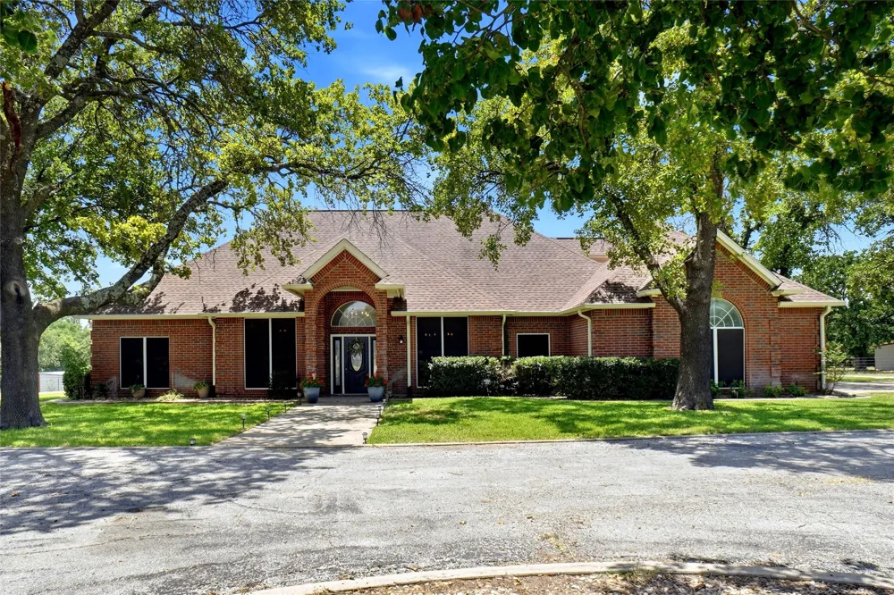 447 Bypass 287 Alvord, TX 76225