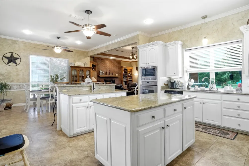 447 Bypass 287 Alvord, TX 76225