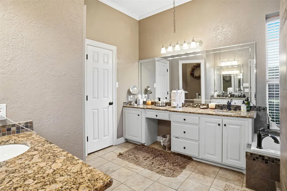 447 Bypass 287 Alvord, TX 76225