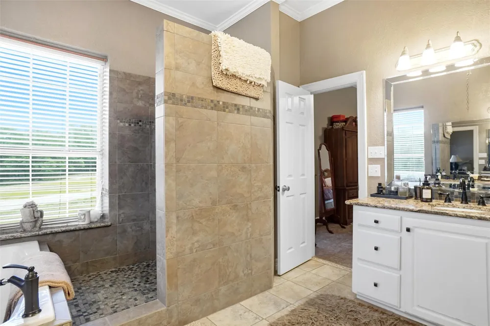 447 Bypass 287 Alvord, TX 76225
