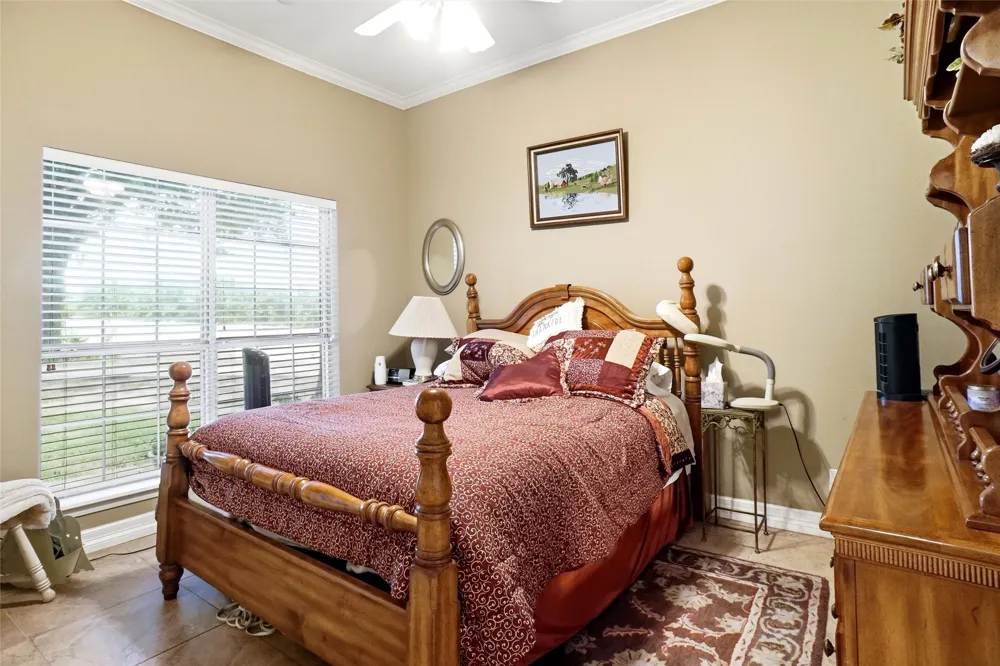447 Bypass 287 Alvord, TX 76225