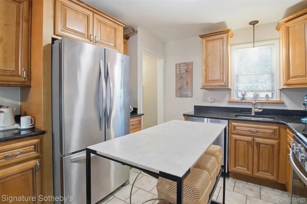 1268 Brys Drive Grosse Pointe Woods City, MI 48236