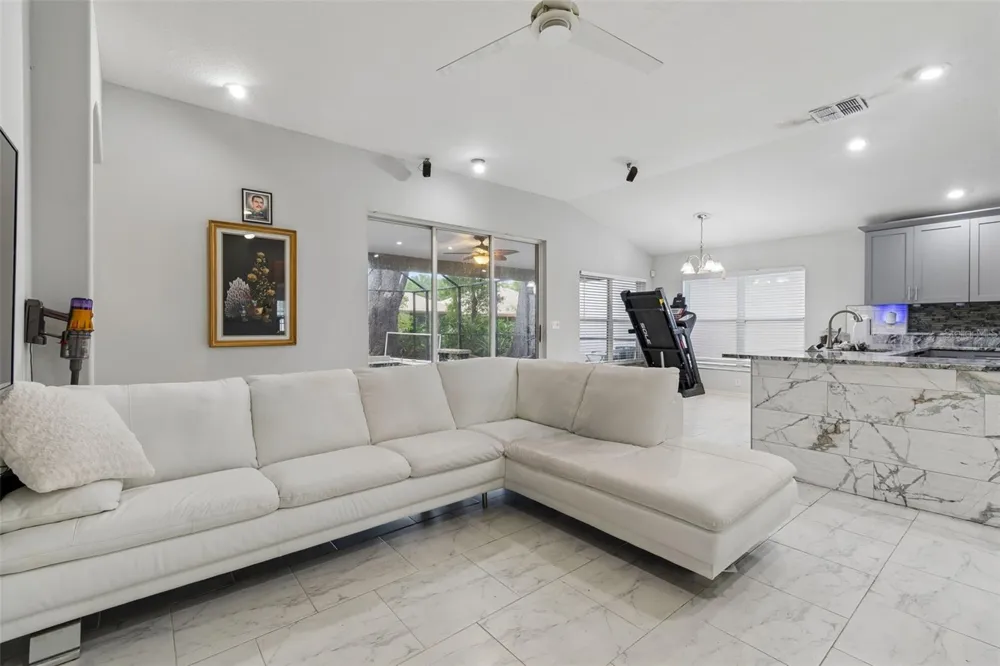 4643 DUNNIE DRIVE Tampa, FL 33614
