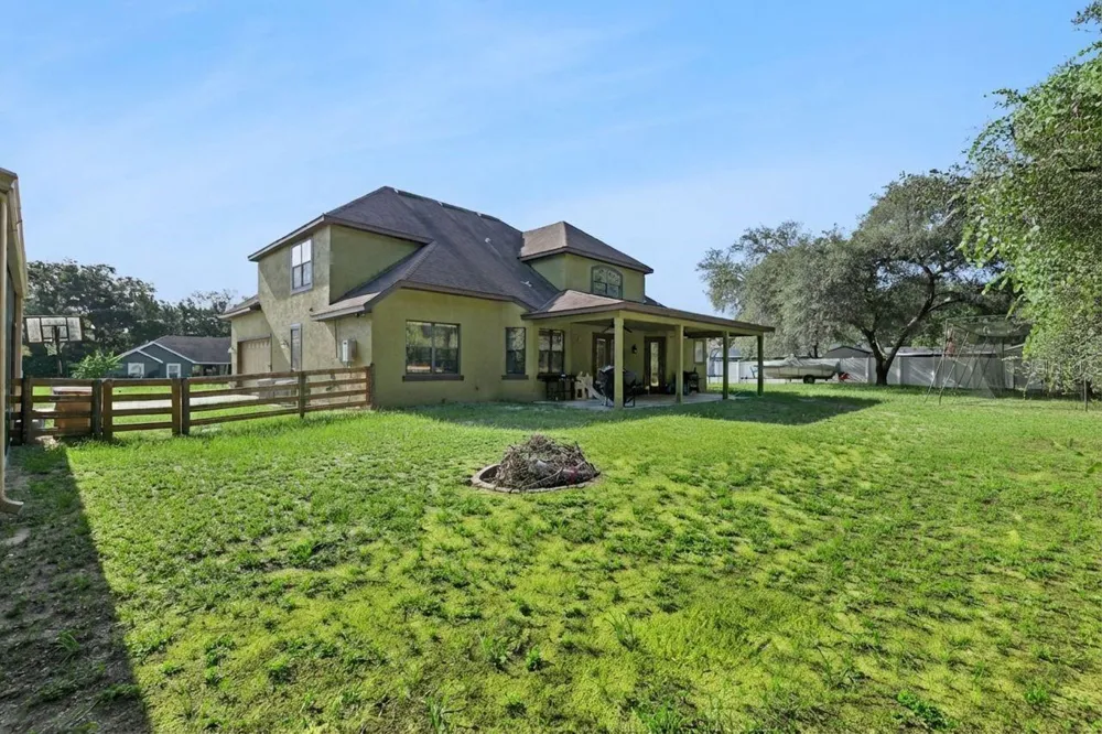 36137 MATTAWAN DRIVE Eustis, FL 32736