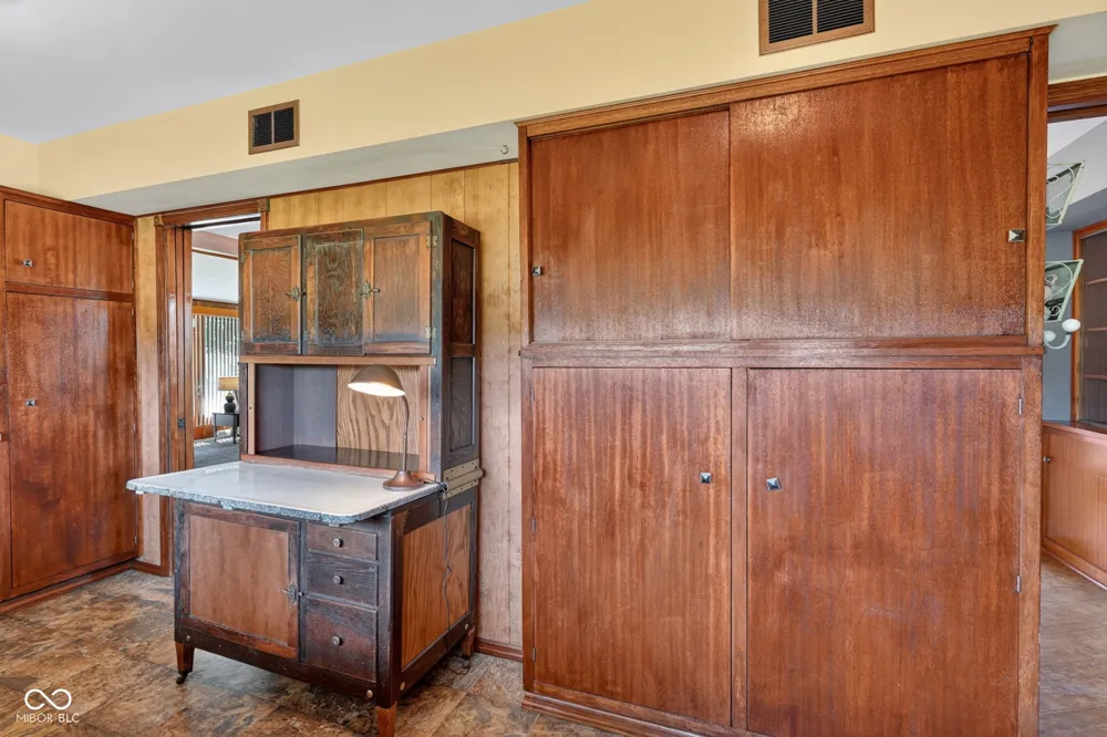 1220 S State Road 67 Pendleton, IN 46064