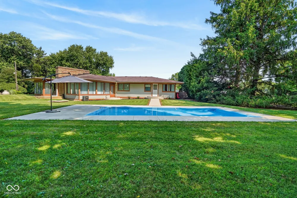 1220 S State Road 67 Pendleton, IN 46064
