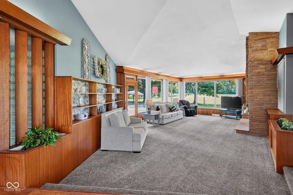 1220 S State Road 67 Pendleton, IN 46064