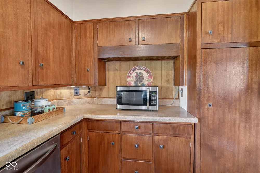 1220 S State Road 67 Pendleton, IN 46064