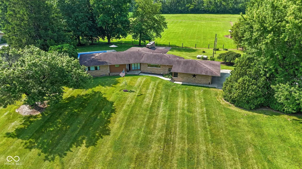 1220 S State Road 67 Pendleton, IN 46064