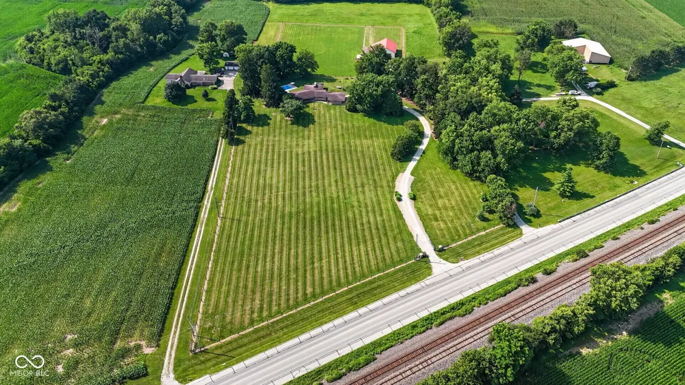 1220 S State Road 67 Pendleton, IN 46064