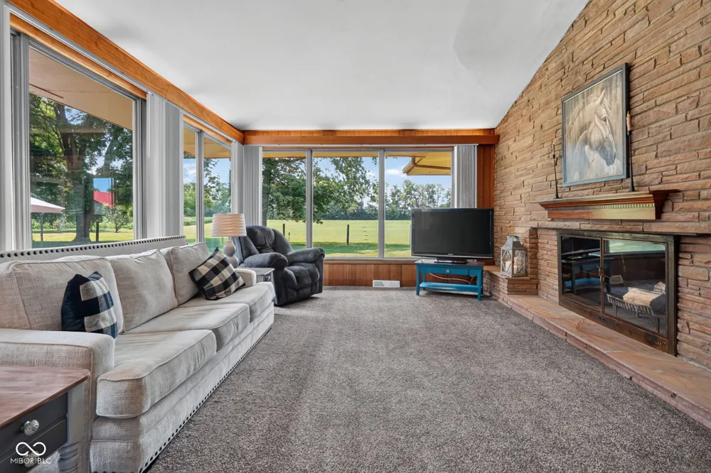 1220 S State Road 67 Pendleton, IN 46064