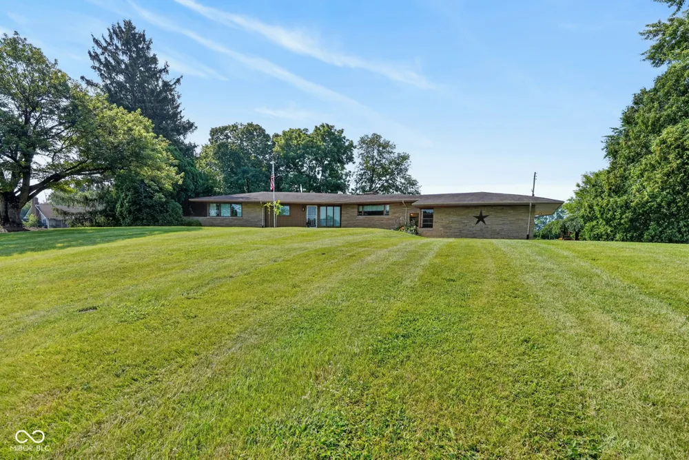 1220 S State Road 67 Pendleton, IN 46064