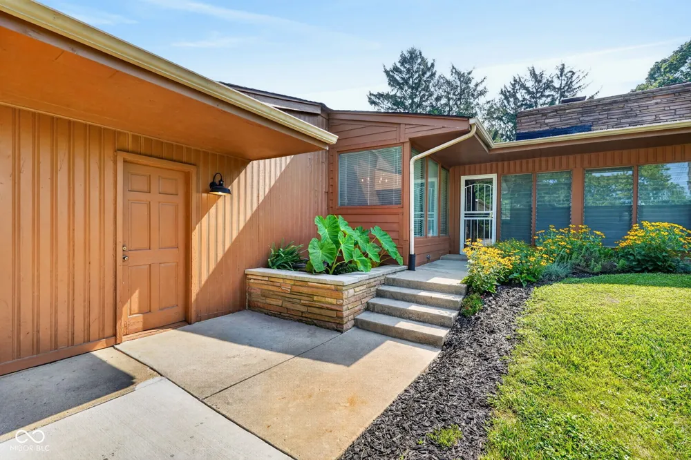 1220 S State Road 67 Pendleton, IN 46064
