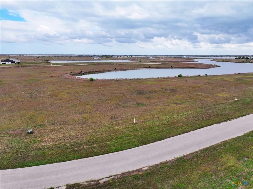 42 Redfish Retreat Drive Port Lavaca, TX 77979