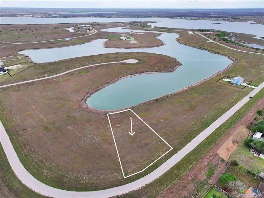 42 Redfish Retreat Drive Port Lavaca, TX 77979